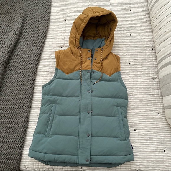 Patagonia Women's Bivy Hooded Vest - Picture 2 of 10